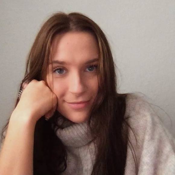 helenandrews444